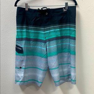 Men’s Billabong Board Shorrs